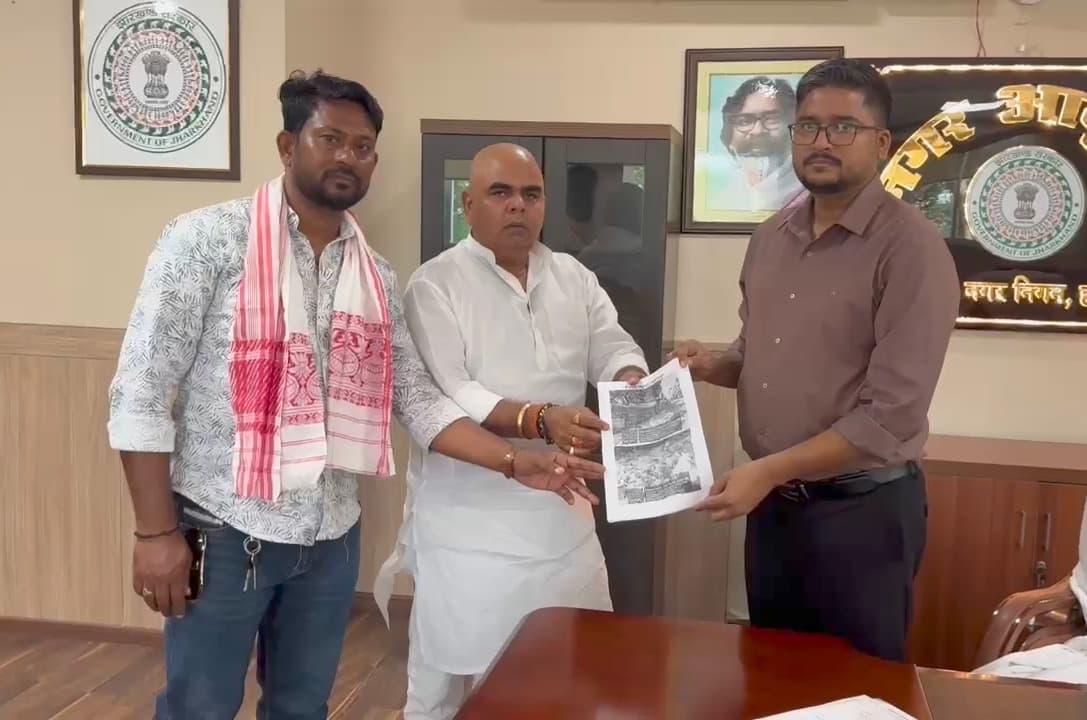 त्योहारों से पहले सफाई व्यवस्था दुरुस्त करे नगर निगम : मुन्ना सिंह