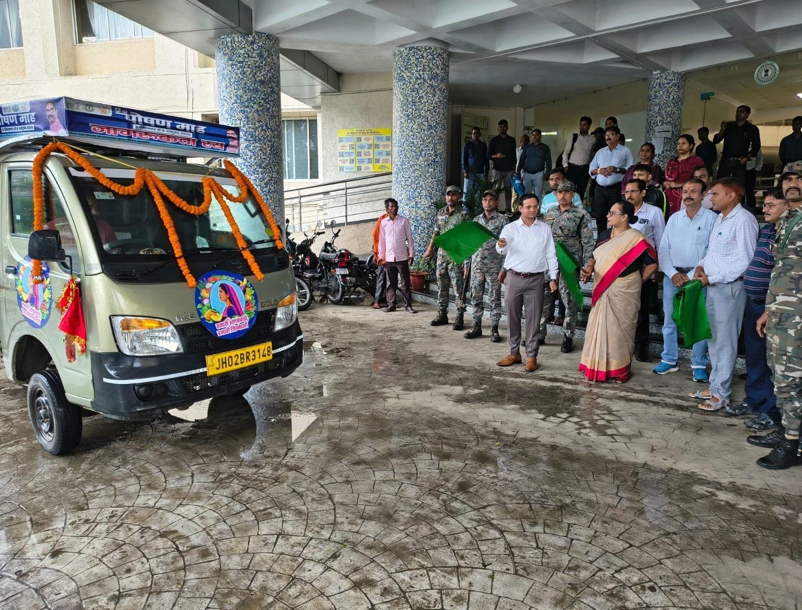 राष्ट्रीय पोषण माह को लेकर हजारीबाग में जागरूकता रथ रवाना, गांव-गांव पहुंचेगा पोषण का संदेश