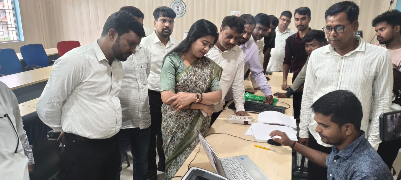 गोला में विशेष ड्राइविंग लाइसेंस कैंप सफल, 100 में 58 आवेदक हुए उत्तीर्ण