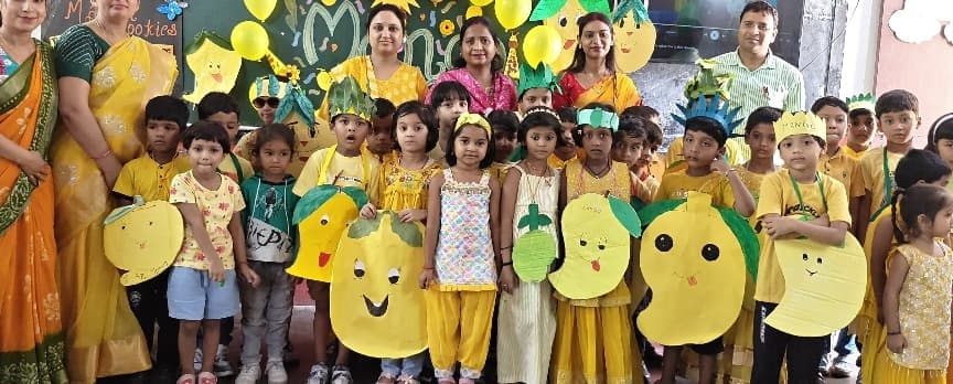 डीएवी पब्लिक स्कूल बरही में हर्षोल्लास के साथ मनाया गया मैंगो डे