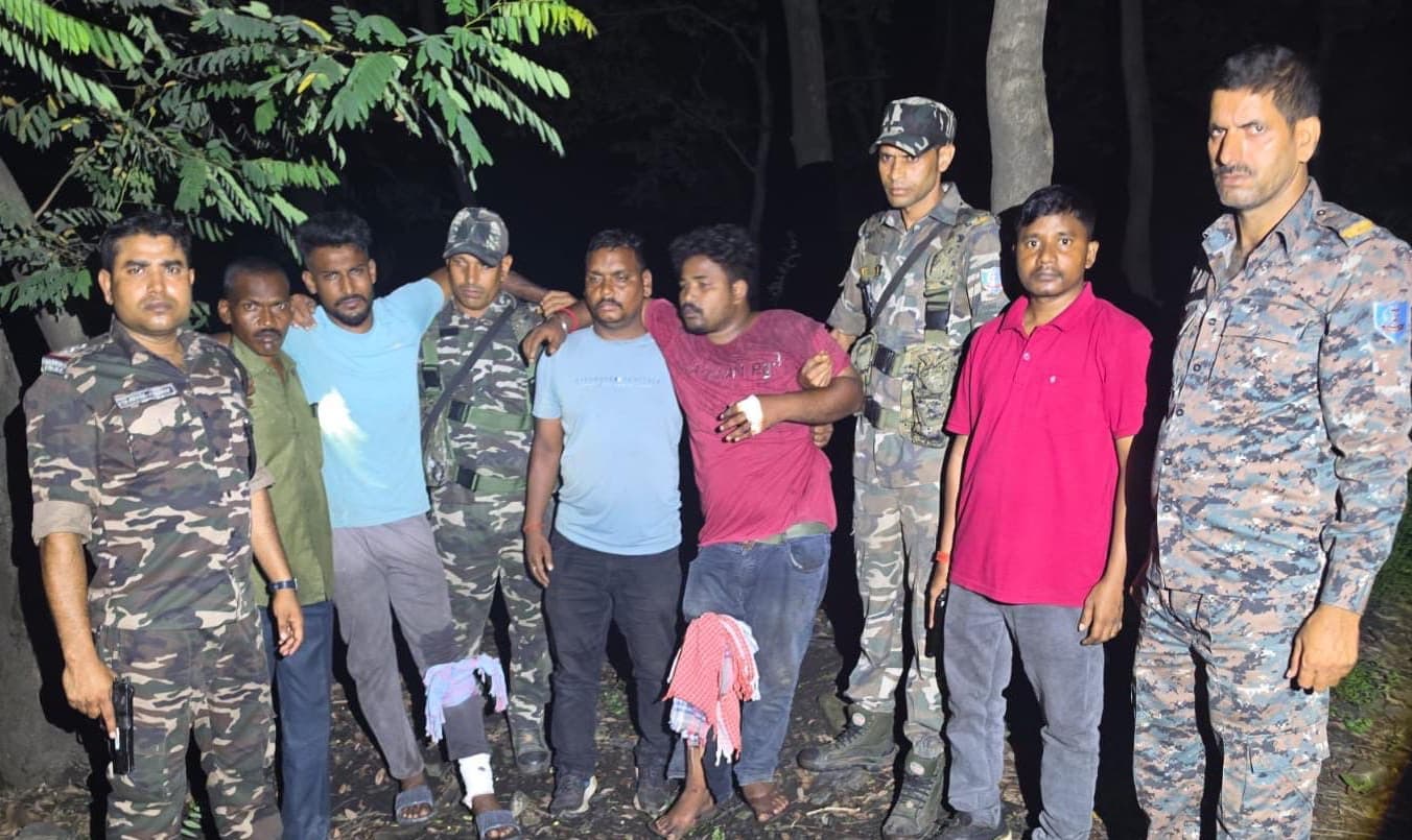 गिद्दी में पुलिस की घेराबंदी के दौरान मुठभेड़, दो अपराधी घायल, एक फरार