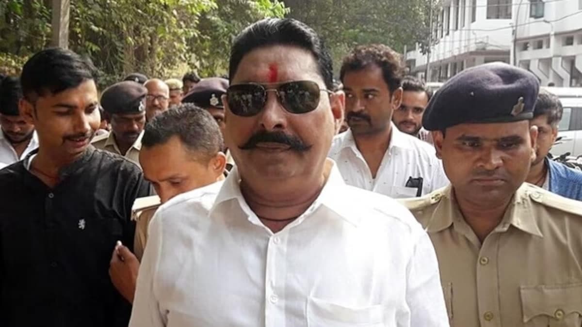 अनंत सिंह और नीलम देवी को JDU ने छह साल के लिए निकाला