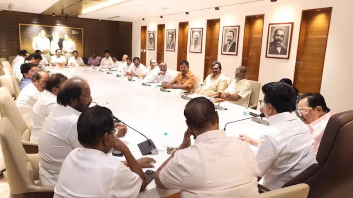 DMK ने मुख्य चुनाव आयुक्त ज्ञानेश कुमार को हटाने की मांग की