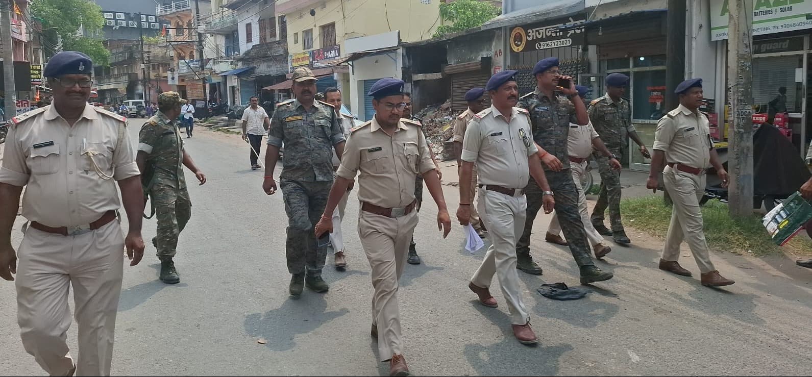विनीत तिवारी हत्या कांड: दिलीप तिवारी की परेड, प्रदीप तिवारी की तलाश जारी