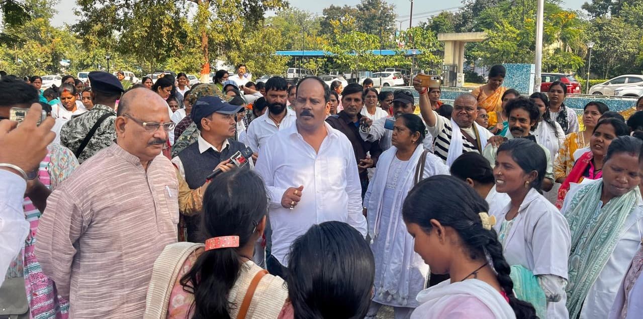 विधायक प्रदीप प्रसाद की पहल पर एनएम बहनों का स्थानांतरण आदेश निरस्त