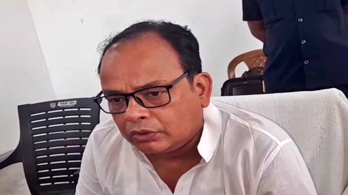 राम मंदिर चढ़ावा चोरी मामले पर इरफान अंसारी का यूपी सरकार पर हमला, निष्पक्ष जांच की मांग