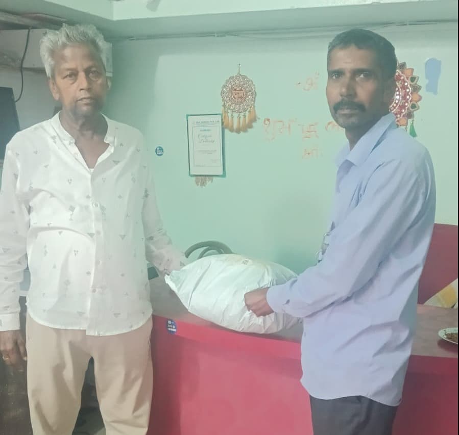 शवों के अंतिम सफर में सेवा देने वाले शक्ति की सुरक्षा को आगे आए मुकेश