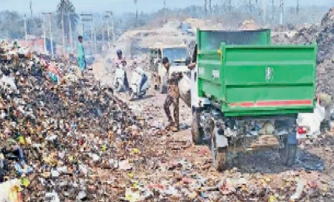 मंडई खुर्द डंपिंगयार्ड की बदहाली पर भड़के विवेक वाल्मीकि