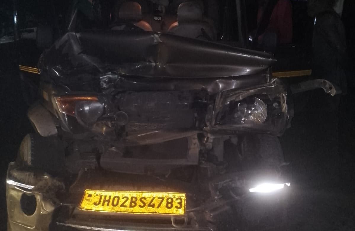 सड़क दुर्घटना में चार घायल , उचित इलाज के लिए रेफर