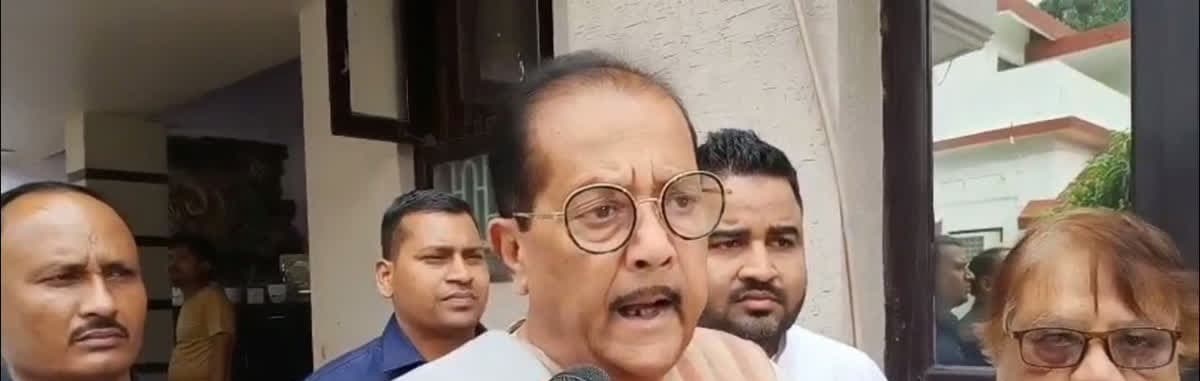 राजस्व संग्रह के कैलेंडर लक्ष्य हर हाल में करें पूरा : राधाकृष्ण किशोर