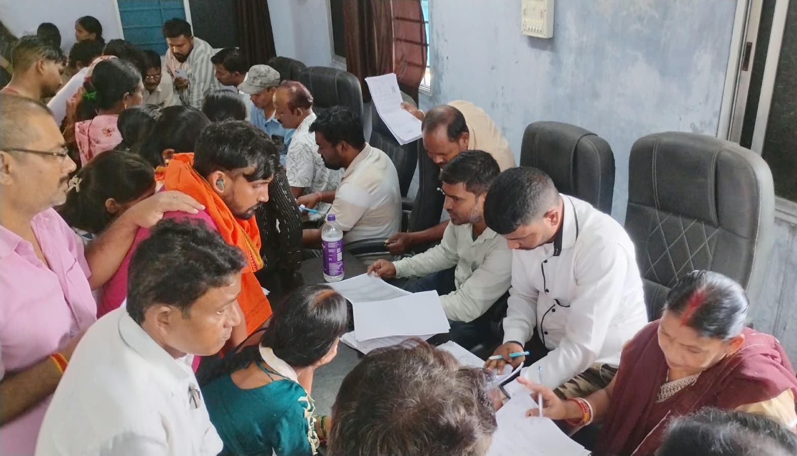 ई विद्या वाहिनी पोर्टल में उपस्थिति दर्ज नहीं कराने वाले जिले के 98 शिक्षकों के वेतन पर रोक