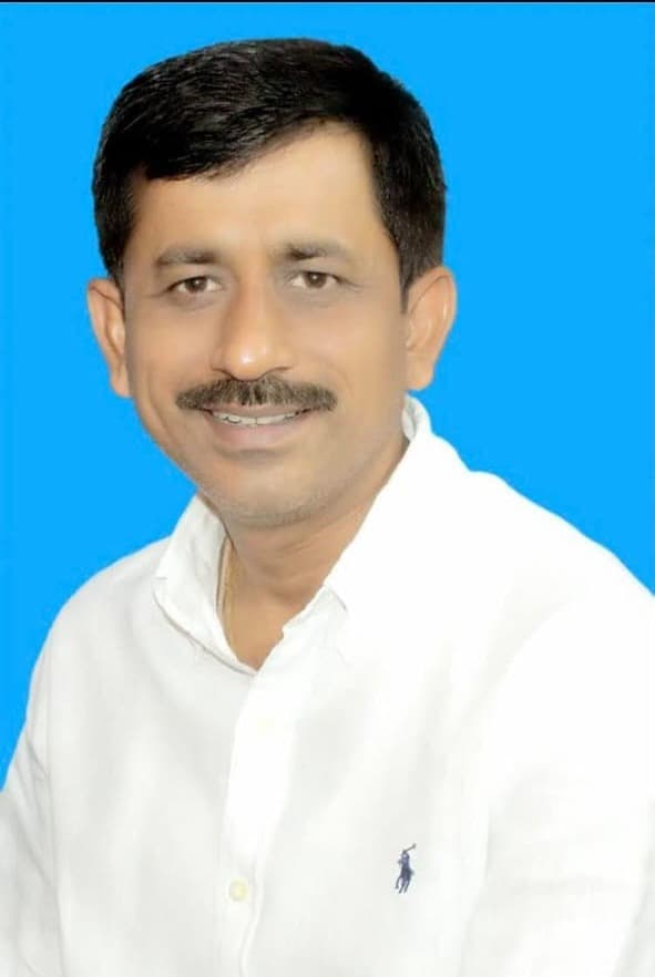 शिक्षक बन रहे प्रशासनिक कर्मी, बच्चों की पढ़ाई पर पड़ रहा प्रतिकूल असर