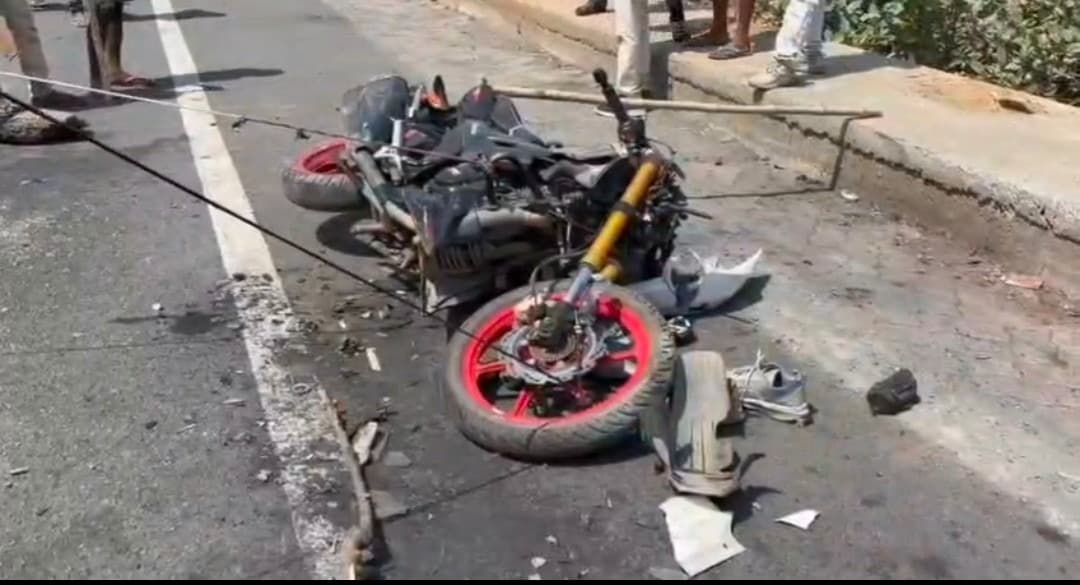 प्रदीप बाखला की मौत पर ग्रामीणों का आक्रोश, 12 घंटे से सड़क जाम