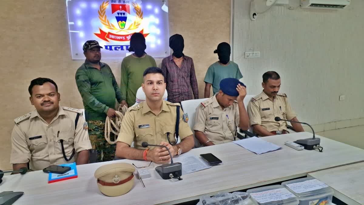 अफीम कारोबारियों को लूटने वाले गिरोह का खुलासा, पलामू में तीन आरोपी गिरफ्तार