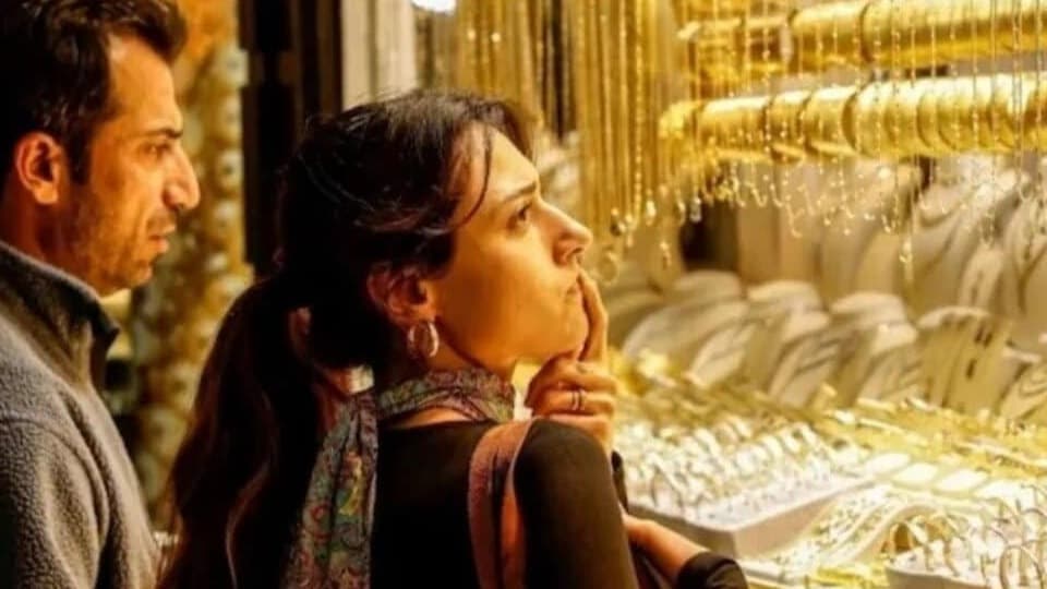 अमेरिका-ईरान शांति संकेत के बीच सोना-चांदी में जोरदार तेजी, जानें 24 कैरेट गोल्ड का भाव