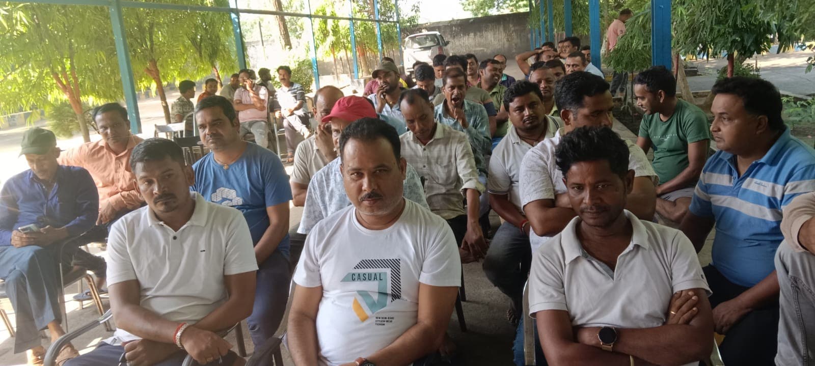 चैनपुर डीएवी के समर्थन में उतरे दर्जनों गांवों के अभिभावक, स्कूल को यथावत संचालित रखने की मांग