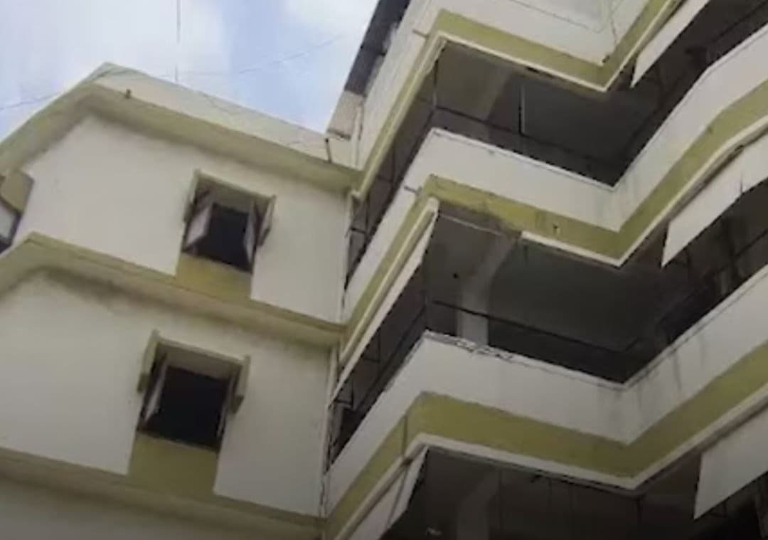 'हैप्पी बर्थडे सर' कहना छात्र को पड़ा भारी, शिक्षक पर बेरहमी से पिटाई का आरोप