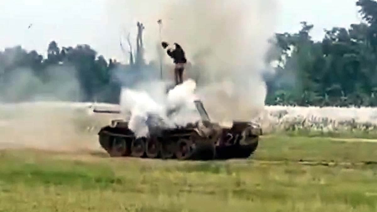 बांग्लादेश में टैंक से फायरिंग के दौरान बड़ा हादसा, दो सैनिकों की मौत