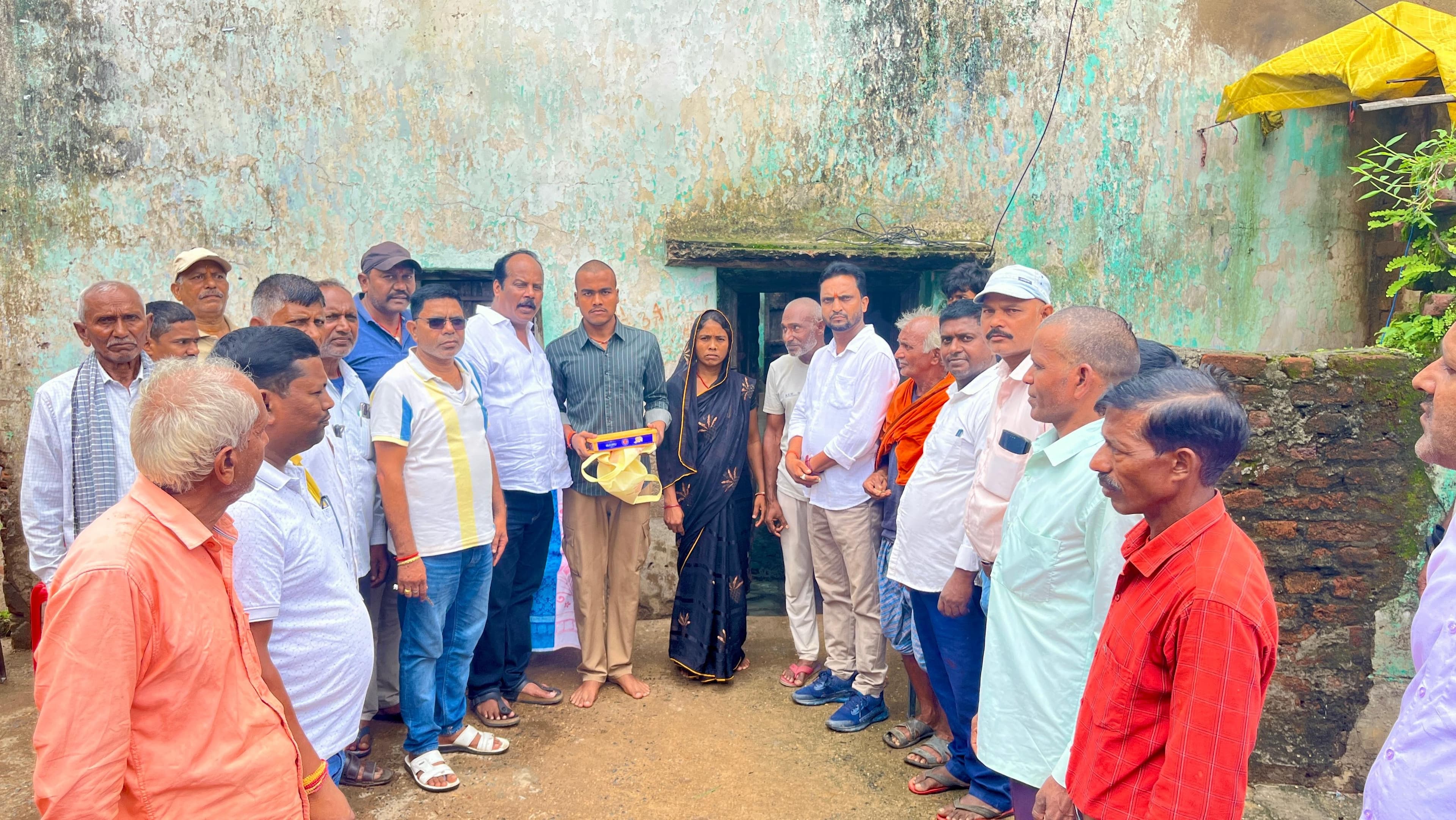 नीट परीक्षा में झारखंड में द्वितीय स्थान हासिल कर संजीत कुमार ने बढ़ाया हजारीबाग का मान