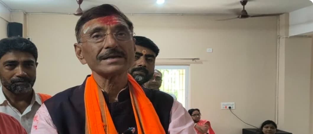 केंद्रीय मंत्री संजय सेठ ने देवघर में की बाबा बैद्यनाथ की पूजा, राज्यसभा चुनाव में BJP की जीत का दावा
