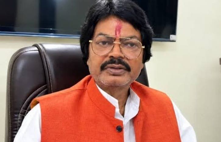 कांग्रेस में योगेंद्र साव पर फिर गिरी गाज, तीन साल के लिए निष्कासित