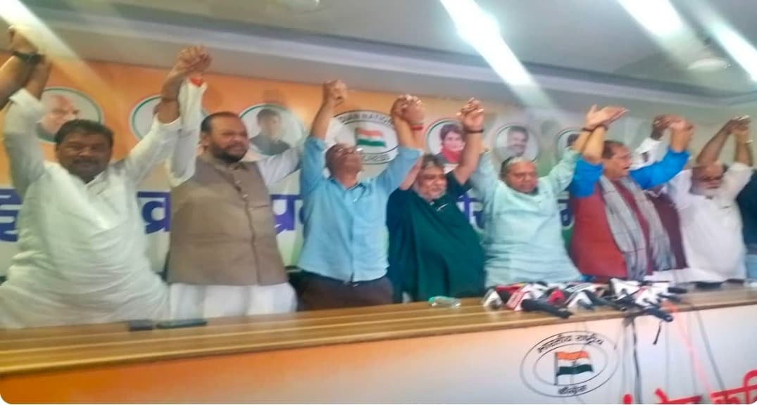 महागठबंधन ने चुनाव आयोग की भूमिका पर उठाए सवाल